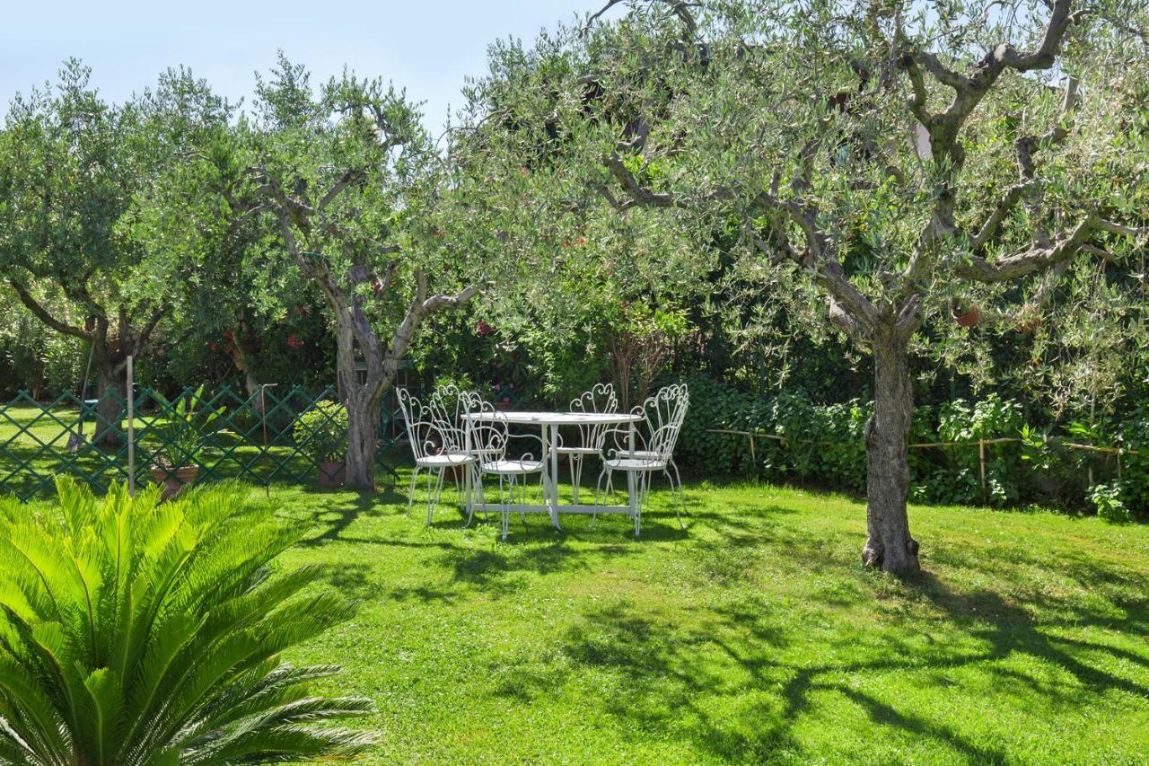 Villa Aurora-Holiday Home Apt 2 Bardolino Luaran gambar