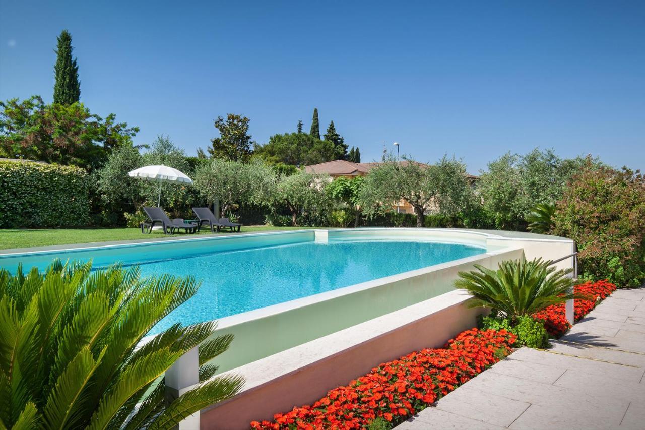 Villa Aurora-Holiday Home Apt 2 Bardolino Luaran gambar