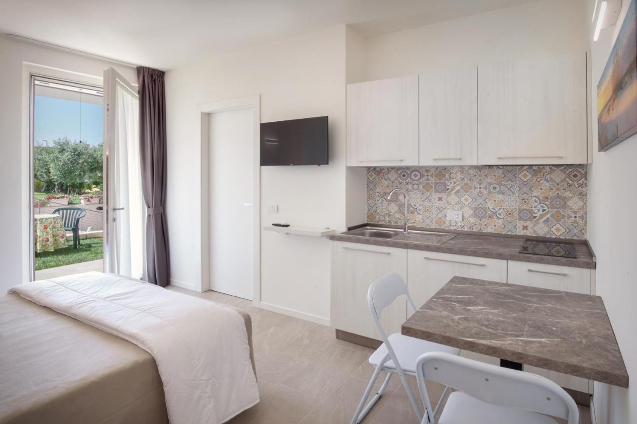Villa Aurora-Holiday Home Apt 2 Bardolino Luaran gambar